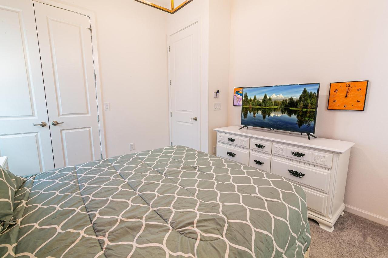 Luxury 12 Bedrooms Pool House 10 Min To Disney4630 Kissimmee Exterior foto